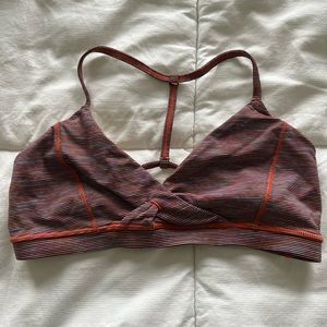 Lululemon sports bra